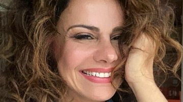 Viviane Araújo impressiona com selfie de biquíni - Reprodução/Instagram