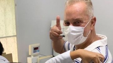 Luiz Fernando Guimarães é vacinado contra a Covid-19 - Reprodução/Instagram