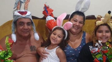 Zeca Pagodinho manda recado especial de Páscoa ao lado da família - Reprodução/Instagram