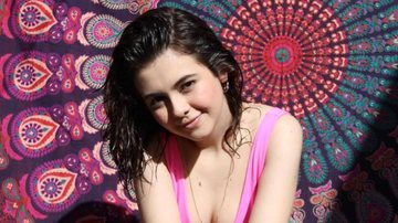 Klara Castanho surge se divertindo durante banho de mangueira - Reprodução/Instagram