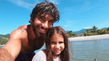 Hugo Moura encanta fãs ao postar clique da filha na praia - Reprodução/Instagram