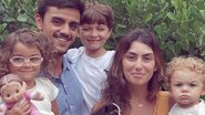Mariana Uhlmann posta foto com o marido e os filhos no carro - Reprodução/Instagram