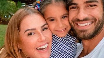 Deborah Secco posta vídeo dançando com o marido e a filha - Reprodução/Instagram