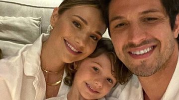 Romulo Estrela e esposa celebram aniversário de Theo - Reprodução/Instagram