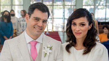 Juliano Cazarré e a esposa, Letícia, batizam a filha caçula - Reprodução/Instagram
