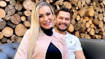 Apaixonada! Andressa Urach homenageia o esposo com colar - Reprodução/Instagram