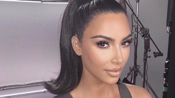 Kim Kardashian aposta em micro-vestido e ostenta curvas esculturais - Foto/Instagram