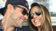 Marcella Fogaça e Joaquim Lopes surgem caminhando na praia - Reprodução/Instagram