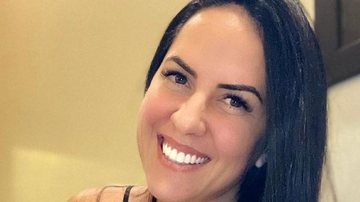 Graciele Lacerda empina o bumbum com biquíni fio dental - Reprodução/Instagram