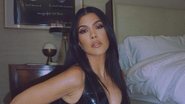 Kourtney Kardashian aposta na sensualidade em cliques só de sutiã - Foto/Instagram