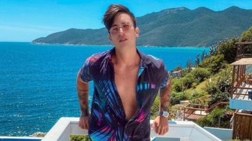 Daniel Caon exibe boa forma em clique na ducha - Foto/Instagram