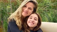 Ingrid Guimarães mostra a filha sendo vacina contra covid-19 - Reprodução/Instagram