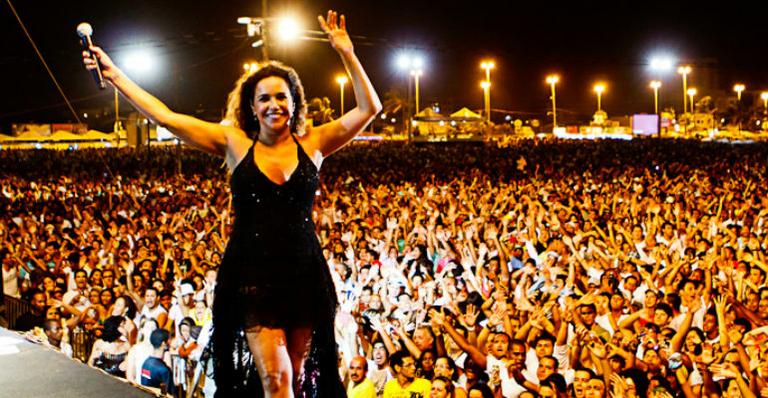 strong>Daniela Mercury</strong> agita Ano Novo de Aracaju