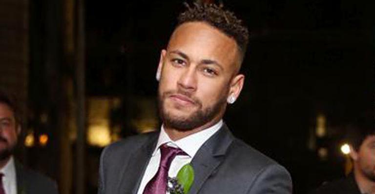 Neymar Jr. usou as redes sociais após ser acusado de estupro e desabafou: ''Seja forte e corajoso''