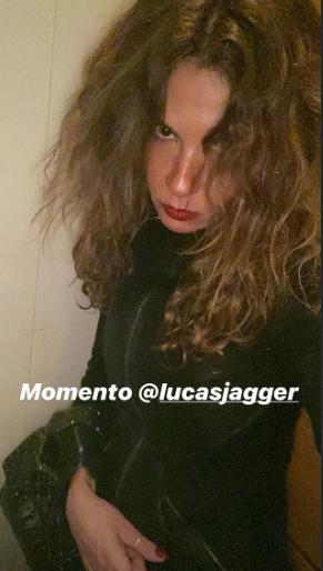 Luciana Gimenez surge descabelada na web e dispara: ''Momento Lucas Jagger'' 