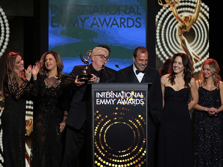 Verdades Secretas no palco do Emmy Internacional