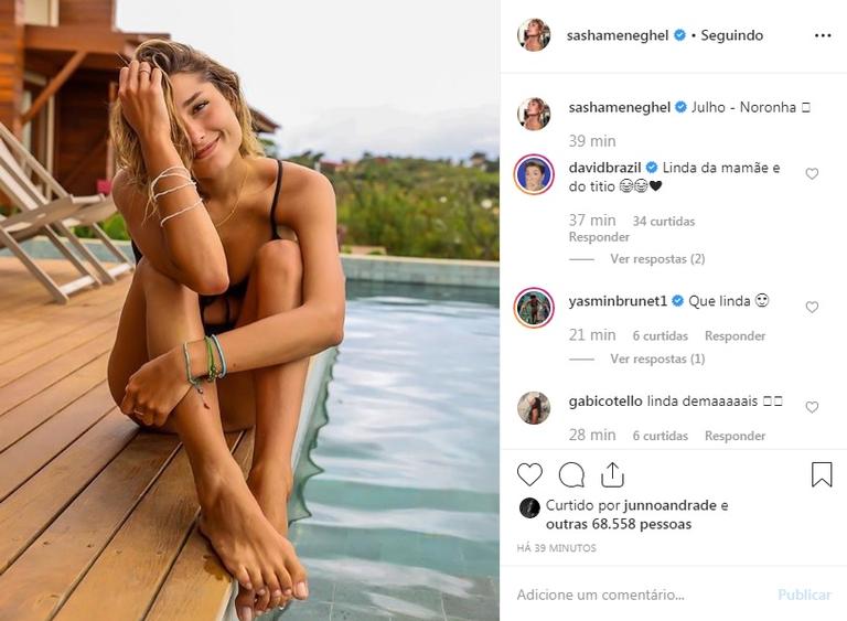 Sasha Meneghel encanta os seguidores com foto de biquíni