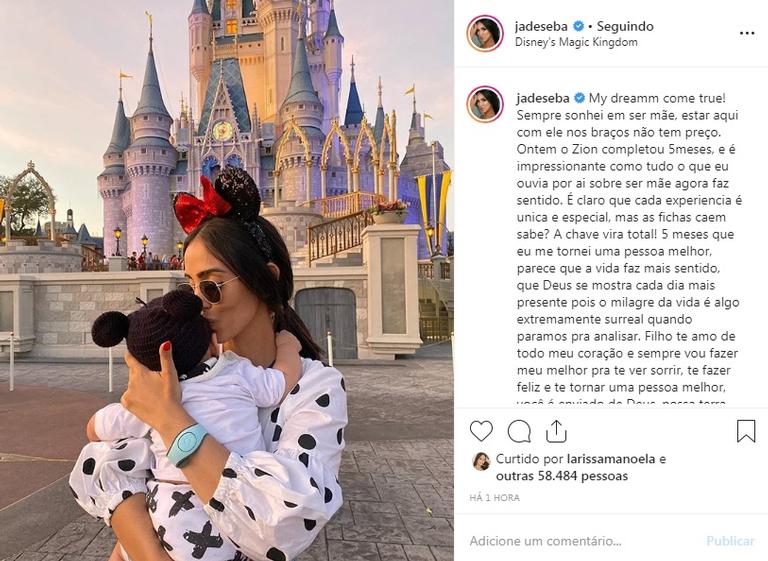 Jade Seba encanta os seguidores em foto com Zion na Disney