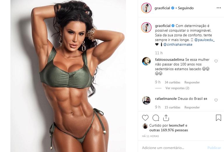 Gracyanne Barbosa compartilha clique sensual de biquíni e exibe o corpo trincado