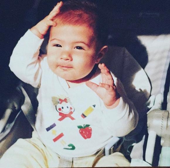 Rafa Vitti relembra registro da infância e fãs comentam semelhança com a filha
