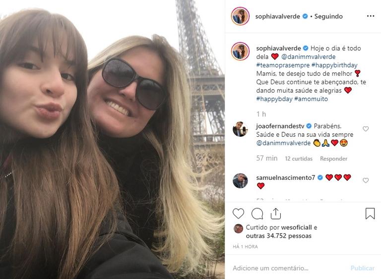 Sophia Valverde faz declaração de aniversário para sua mãe