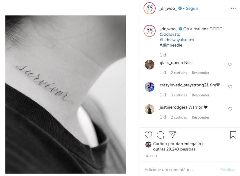 Demi Lovato mostra nova tatuagem