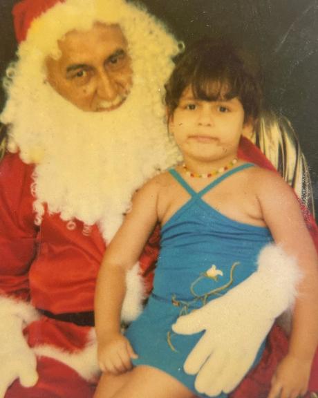 Marilia Mendonça posa clique com o Papai Noel