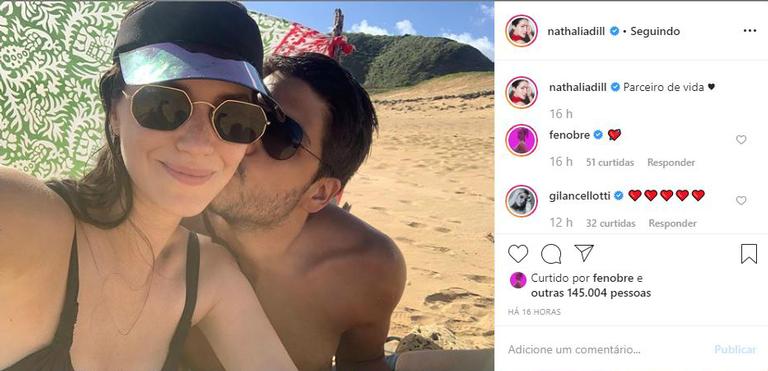 A atriz compartilhou com seus seguidores um momento fofo ao lado do noivo, Pedro Curvello