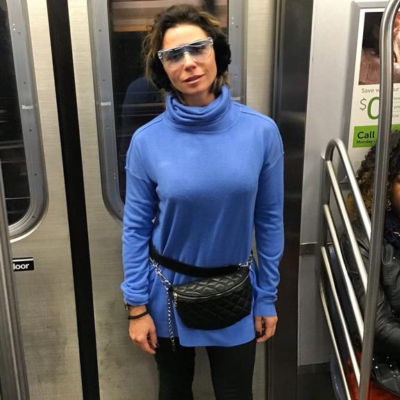 Giovanna Antonelli no metrô de Nova York