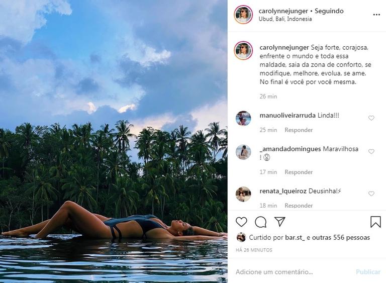Carol Junger esbanja beleza em clique de maiô na Indonésia