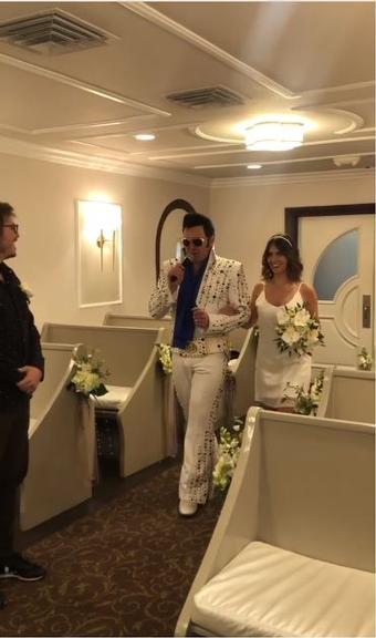 Fábio e Nataly casando com o Elvis