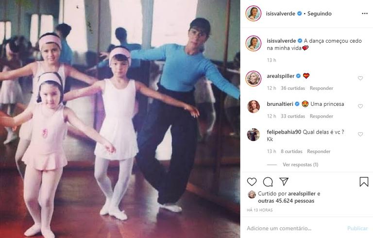 Isis Valverde compartilha foto antiga em aula de balé