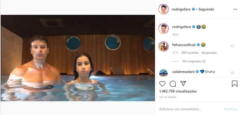 Rodrigo Faro brinca com a filha na piscina e recebe elogios de fãs