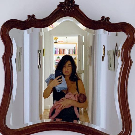 Giselle Itié faz desabafo sobre a maternidade na web