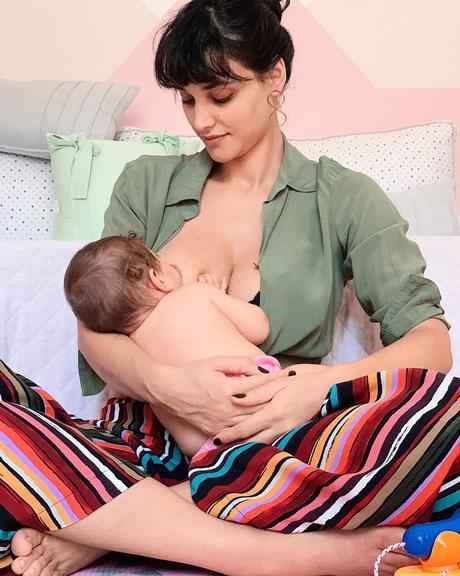 Débora Nascimento relembra lindo momento do início da maternidade