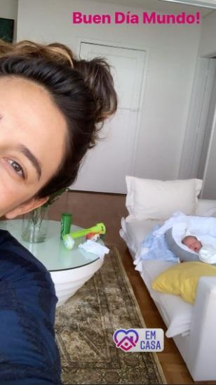 Giselle Itiê mostra o rostinho do filho recém-nascido