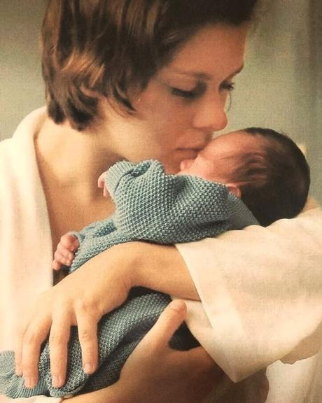 Carolina Dieckmann relembra nascimento do seu primeiro filho