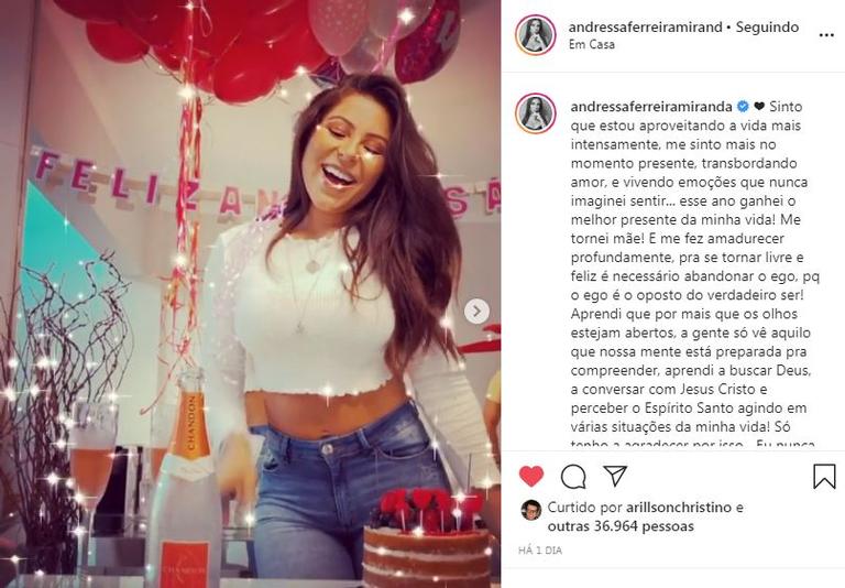 Andressa Ferreira, esposa de Thammy, comemora o aniversário de 32 anos