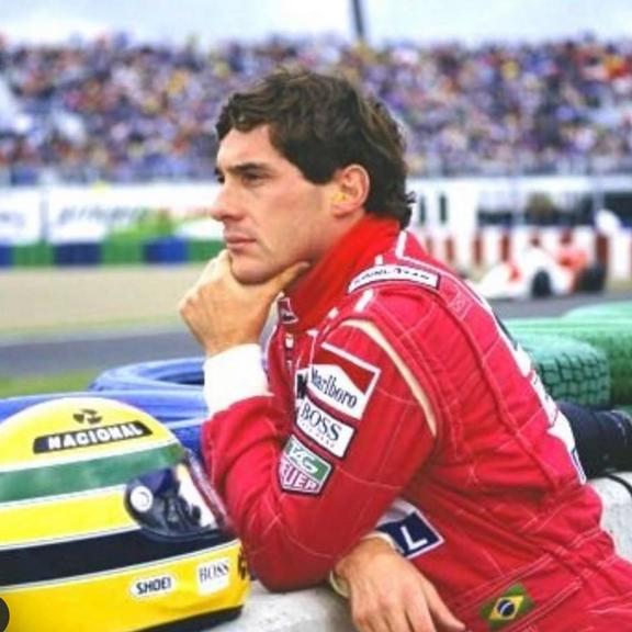 Adriane Galisteu faz homenagem comovente para Ayrton Senna 