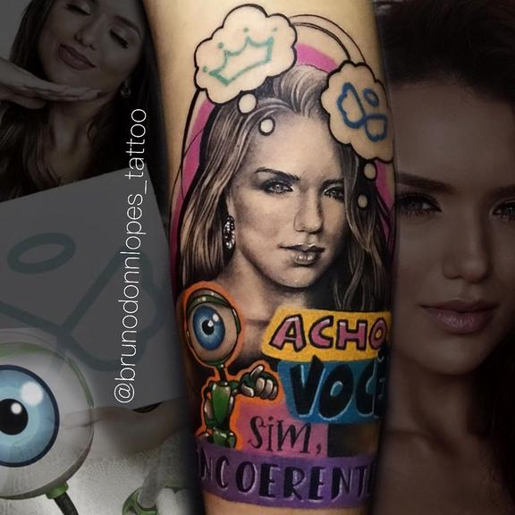 Fã de Rafa Kalimann faz tatuagem com o rosto da influencer