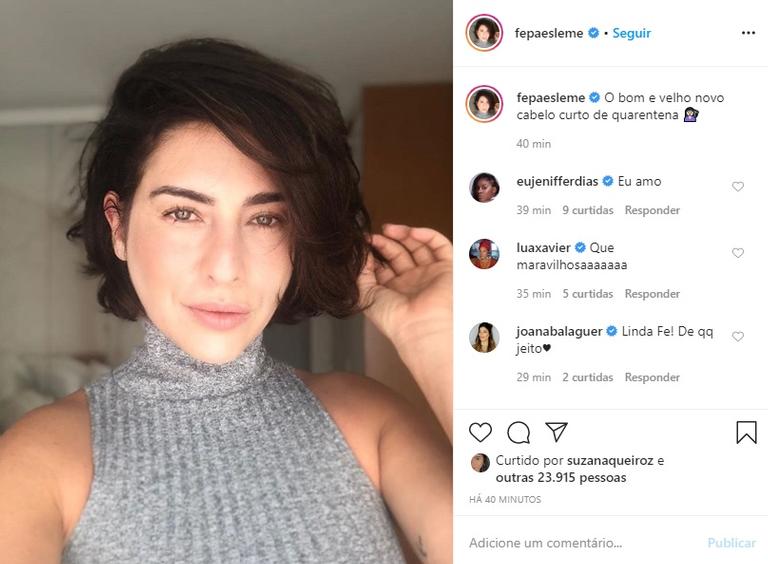 Fernanda Paes Leme corta o cabelo durante a quarentena