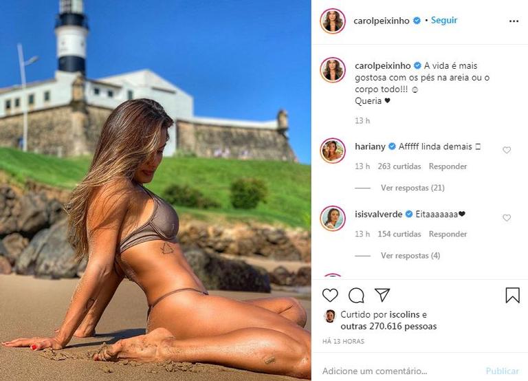 Carol Peixinho encanta ao postar clique na praia