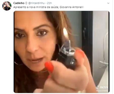 Giovanna Antonelli faz sucesso na web com vídeo para 'queimar coronavírus'