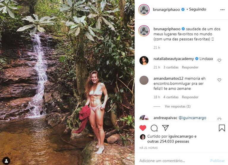 Bruna Griphao relembra foto na cachoeira
