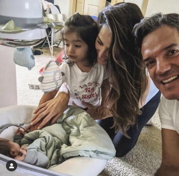 Carlos Machado celebra nascimento do terceiro filho