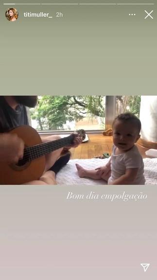 Titi Müller mostra Benji muito empolgado vendo o pai cantar