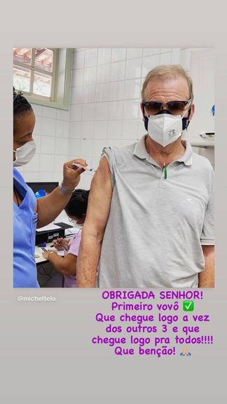 Thais Fersoza se emociona com a vacinação do sogro, Aldo