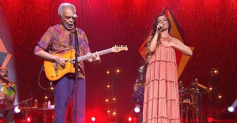 Juliette Freire e Gilberto Gil se emocionam durante live