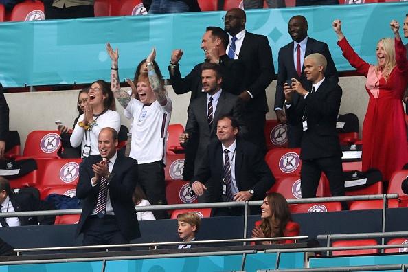 Família Real marca presença em jogo de futebol da Inglaterra