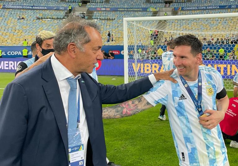 Messi é eleito o melhor da Copa América após primeiro título com camisa da Argentina
